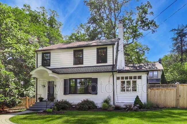Photo - 5332 Nevada Ave NW