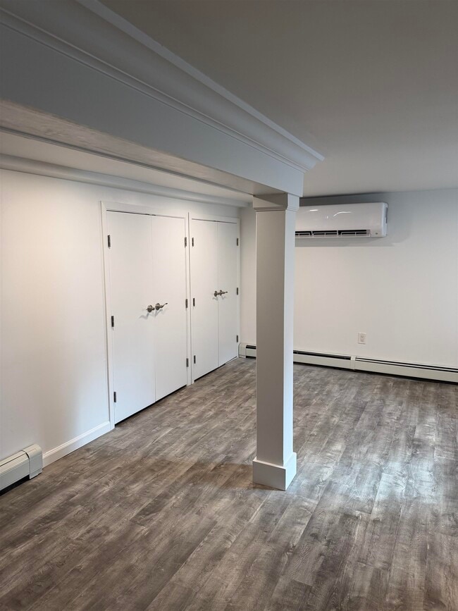 Photo - 290 Paterson Plank Rd Unit 1