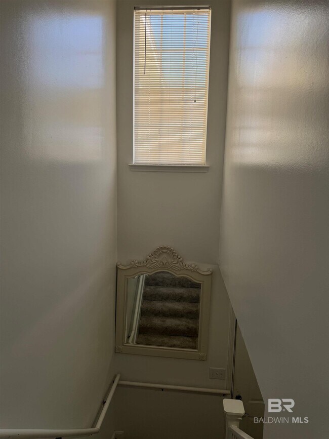 Photo - 1517 Regency Rd