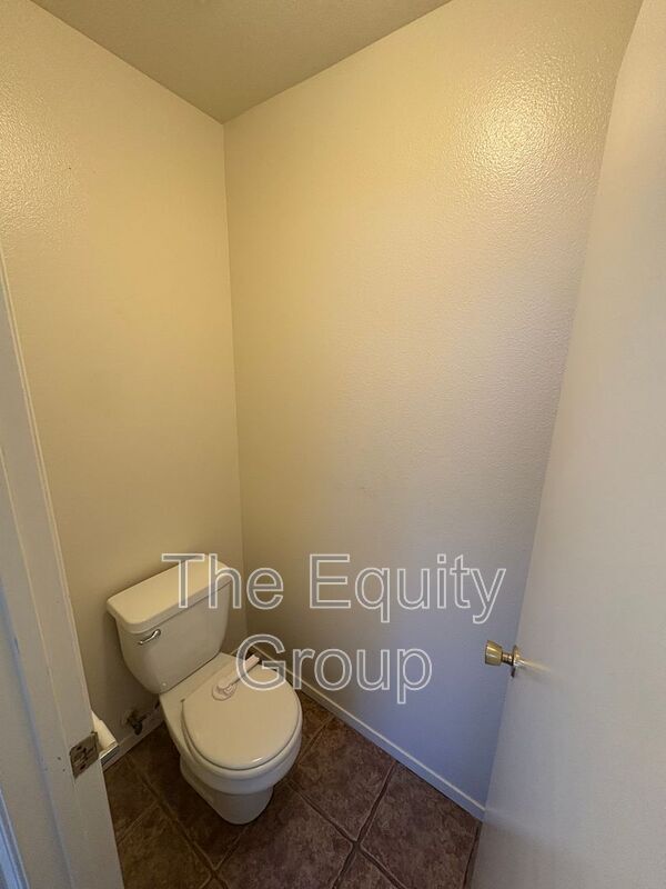 Photo - 451 W Marilyn St