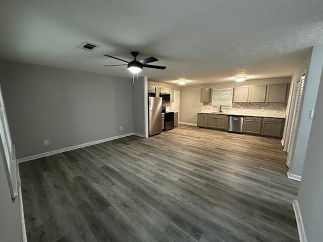 9229 Carr Cir