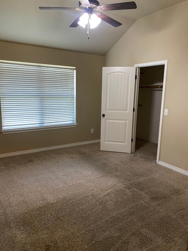 Photo - 4621 Brutus Ln Unit B