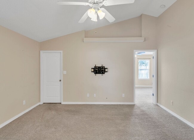 Photo - 8959 Gristmill Way