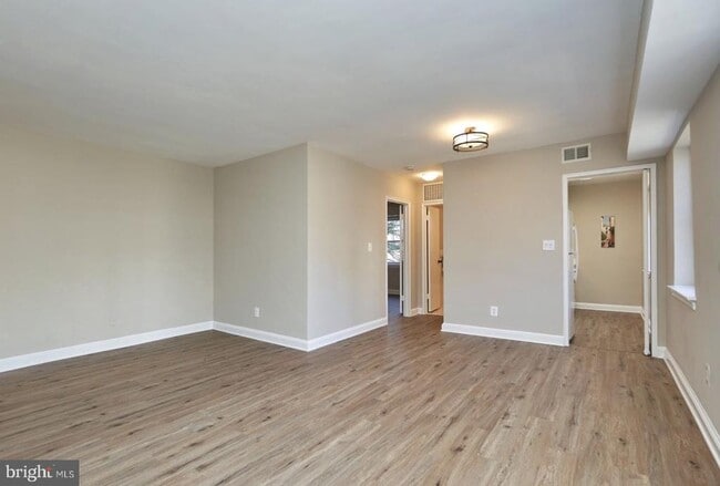 Photo - 1322 Fort Myer Dr Unit 912