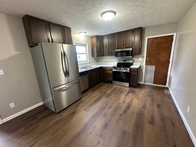 Photo - 3 Bedroom. 2 Bath