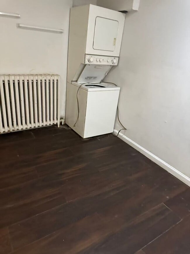 Photo - 432 Dickinson St Unit 1F