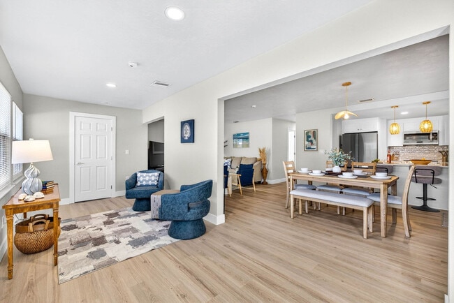 Building Photo - 153 Vista Hermosa Cir Unit ID1462580P