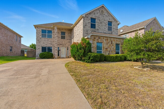 Building Photo - 12404 Pinestraw Rd