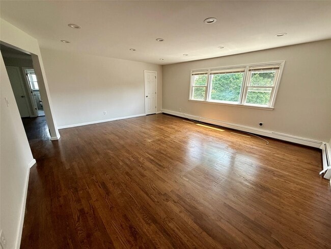Photo - 709 Hall St Apartment Unit 2