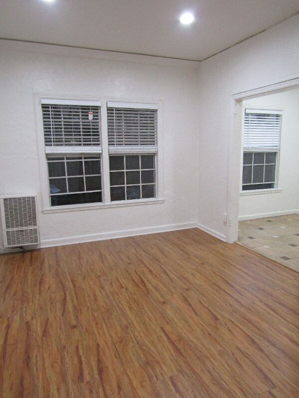 Photo - 1523 N McCadden Pl Unidad 105