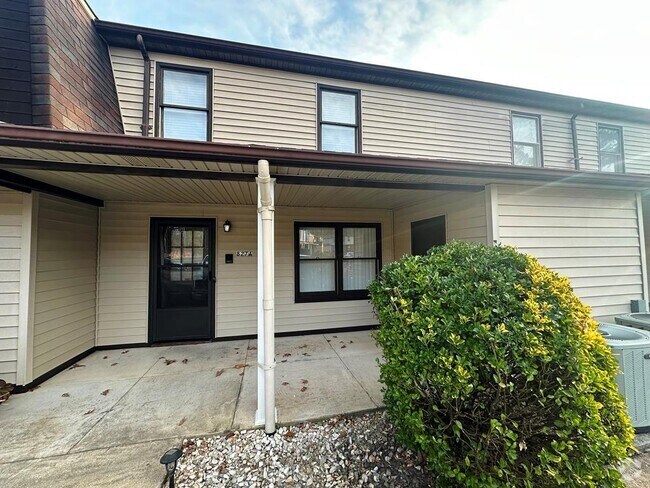 Building Photo - 827A Springfield Rd Rental