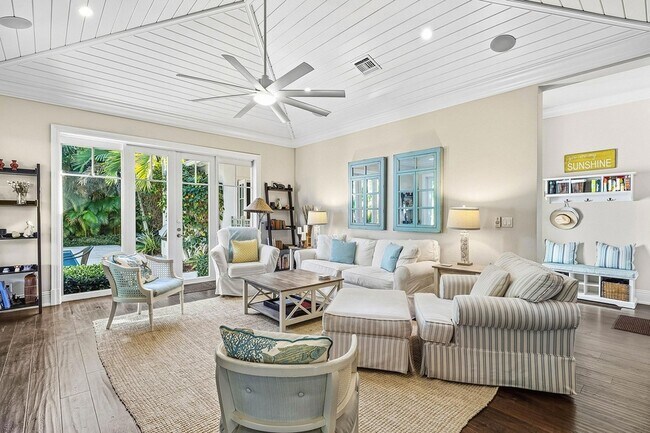 Photo - 120 Grove Way