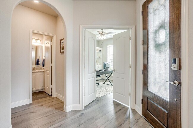 Photo - 458 Mesquite Grove Rd