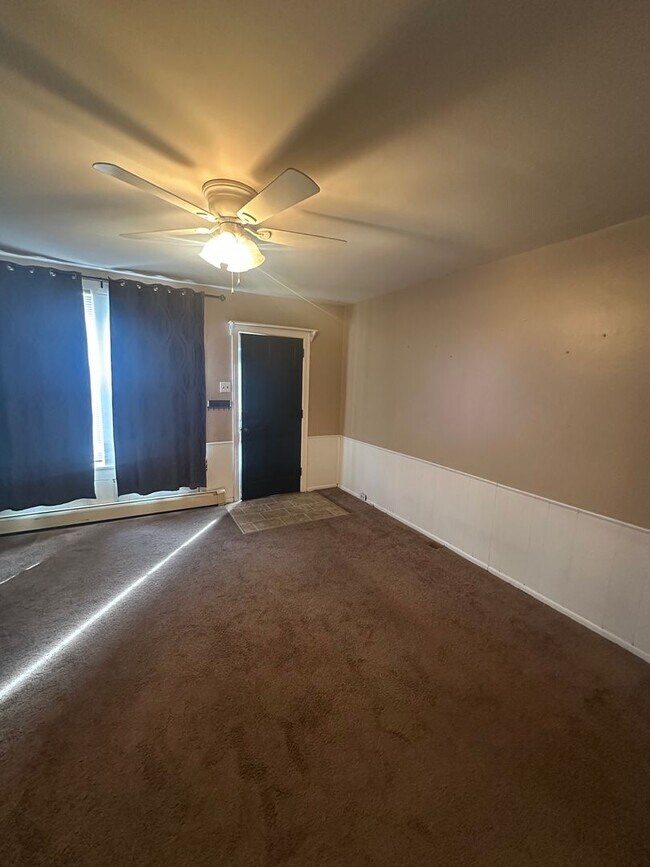 Photo - 451 Cherry St