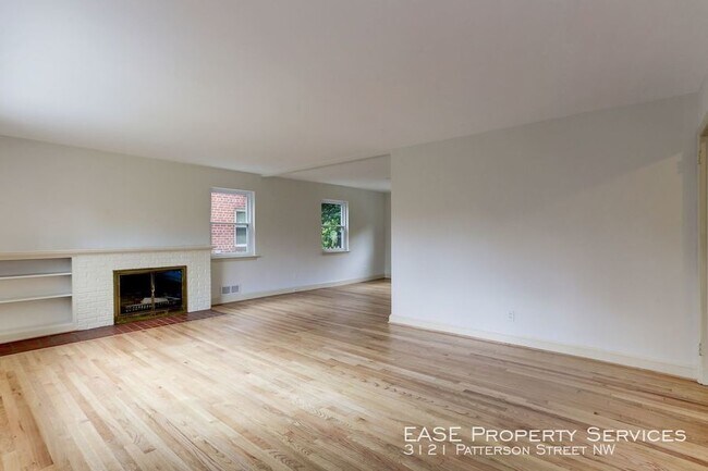 Photo - 3121 Patterson St NW