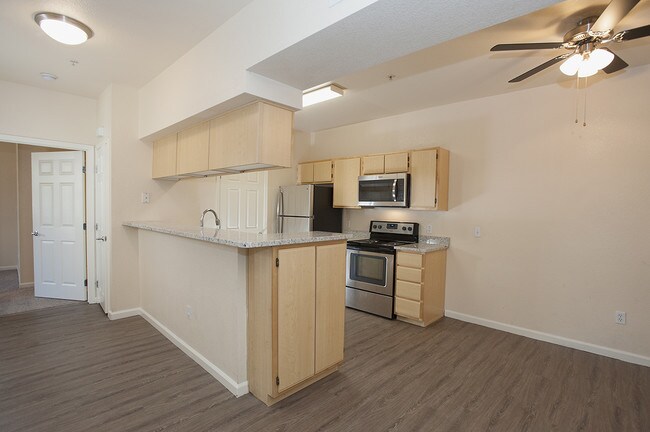 Limestone 1077 sq. ft. - Stoneridge