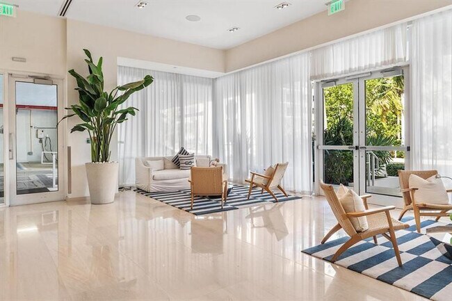 Photo - 401 N Birch Rd Unidad 1214