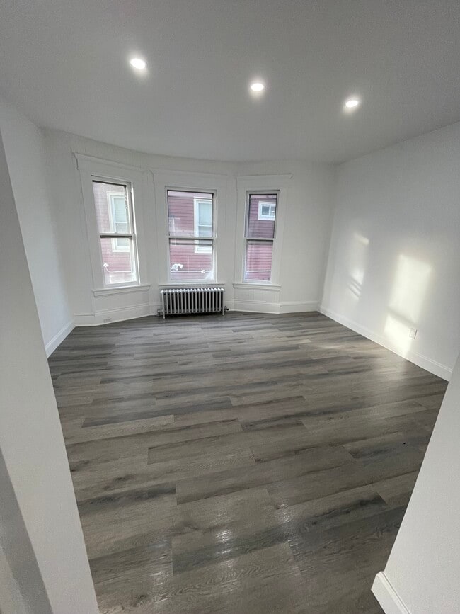 LIVING ROOM - 161-163 Deacon St Unit 163