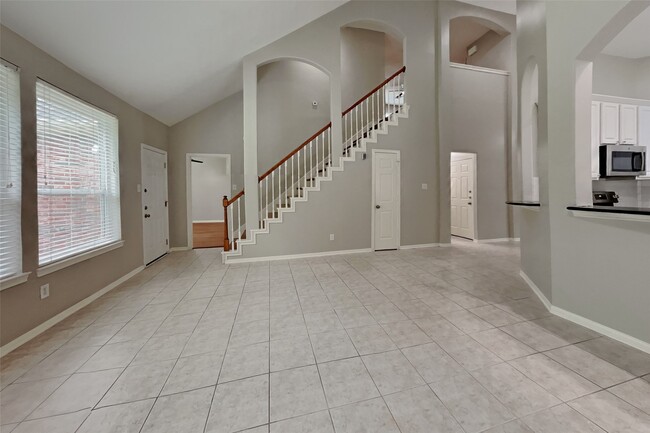 Photo - 6731 Auburn Oak Trail