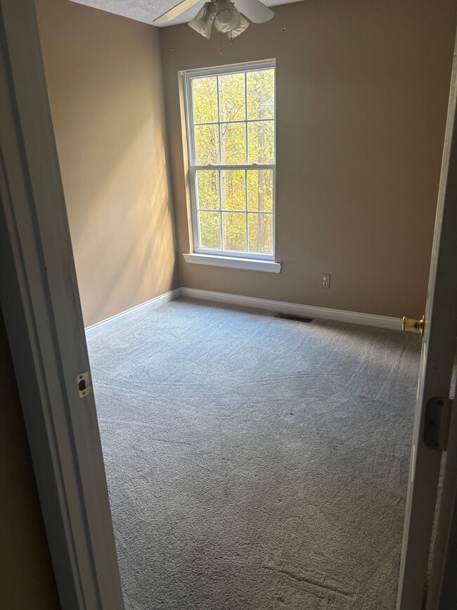 Photo - 135 Ashberry Dr