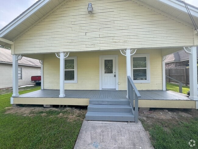 Building Photo - 806 Marion St Rental