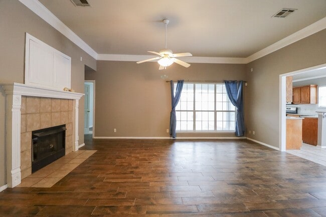 Photo - 3 Bed 2 Bath in Jenks - Available Now!