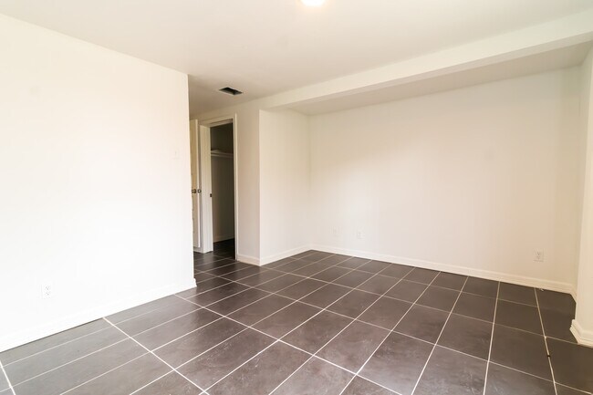 Photo - 3615 Legion St