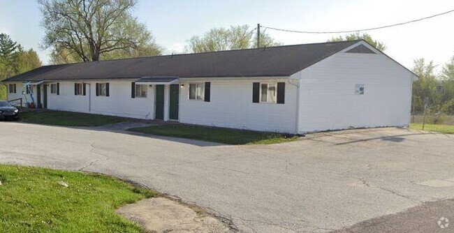 Building Photo - 701 W Cunningham Dr Rental