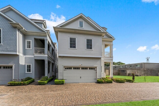 Photo - 426 Marshall St