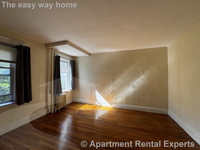 Photo - 6 Agassiz St