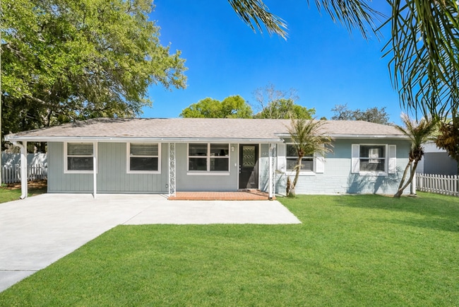 Building Photo - 1215 N Nowell St