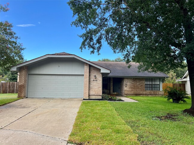Building Photo - 9110 Longcroft Dr Rental