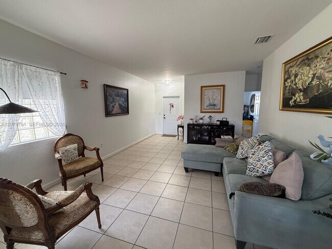 2650 NE 3rd Dr Unit 104