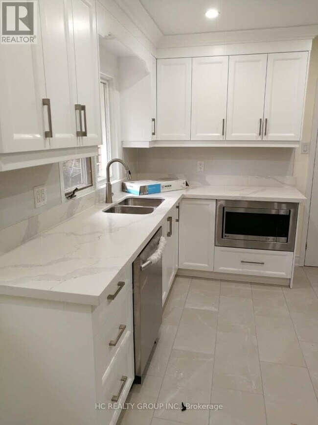 Photo - 6 Bromleigh Ave