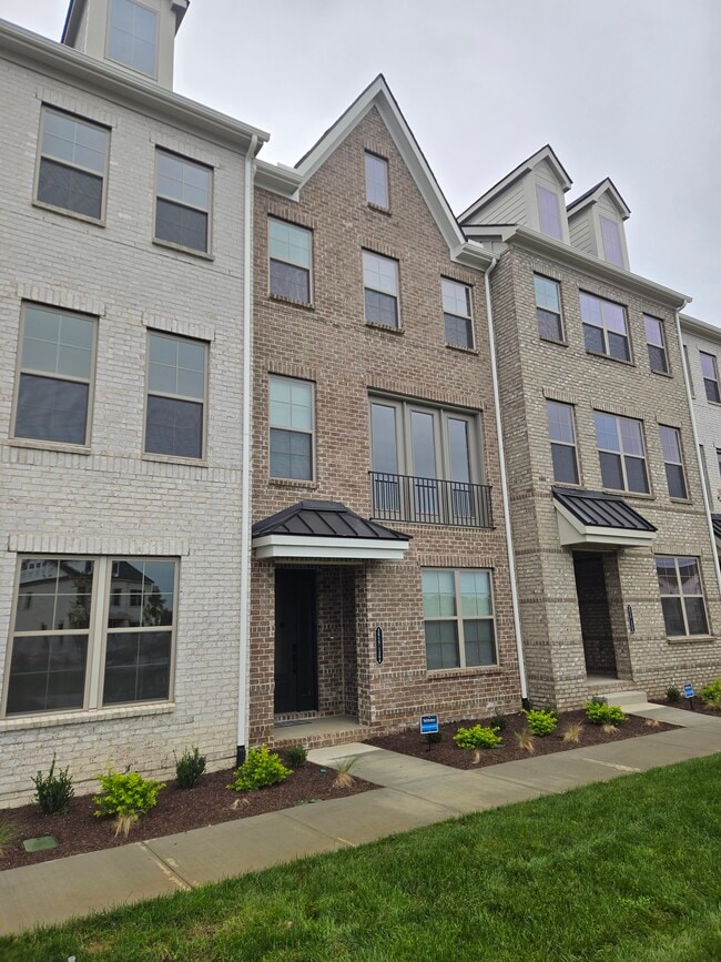 Photo - 2615 Wilkinson Pike