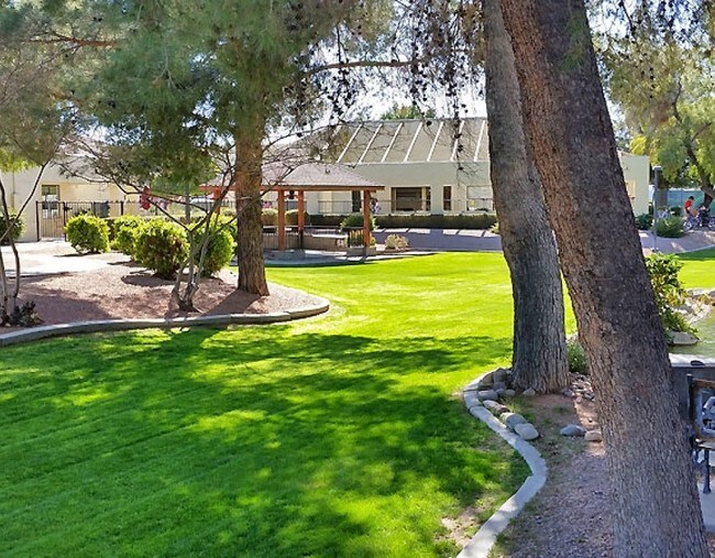 Paradise RV Resort Apartments Sun City, AZ