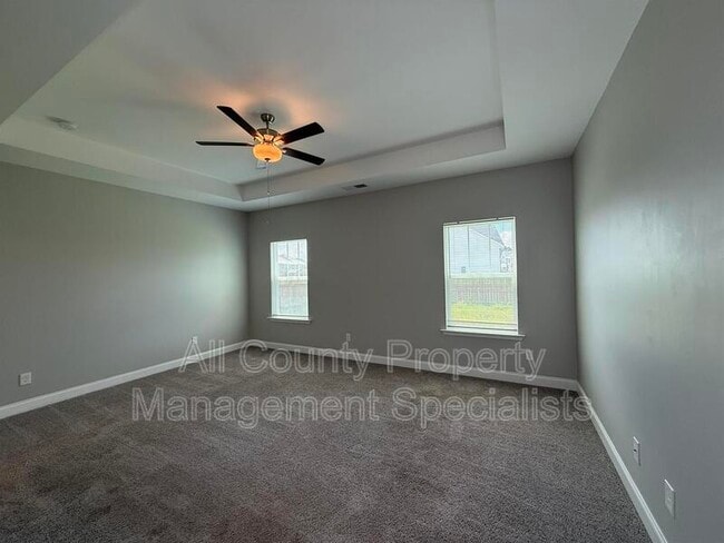 Photo - 333 Underhill Dr
