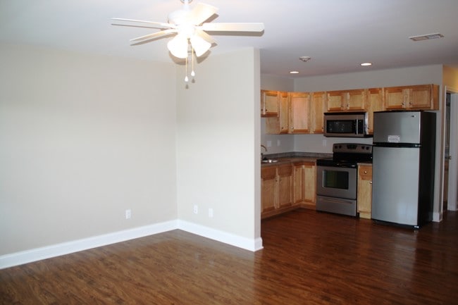 Windin Lane Living Room/ Kitchen - Windwood Place