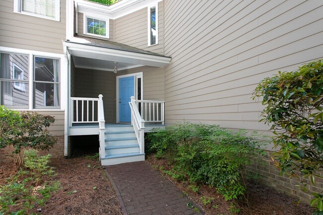 Photo - Contemporary 3-Bedroom 2-Bath Townhome in Chapel Hill Close to UNC and Hospital!