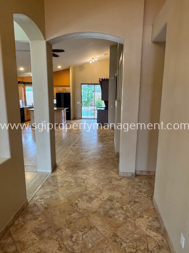 Photo - 4965 E Barwick Dr