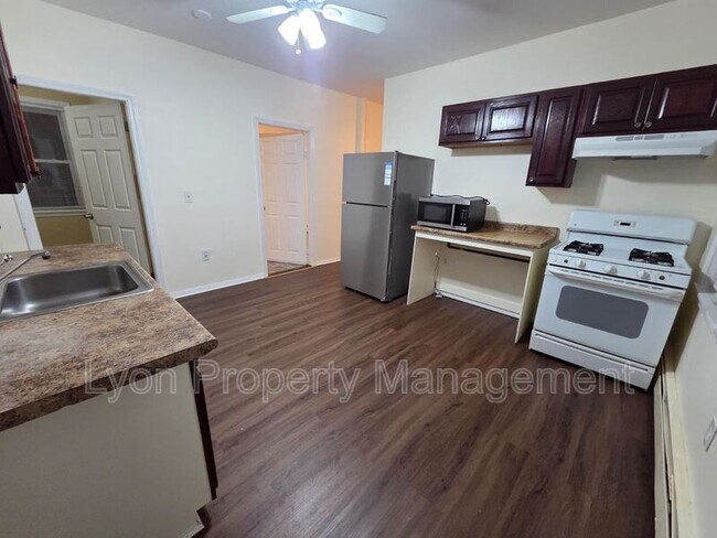 Photo - 87 Lydia St Unit 2