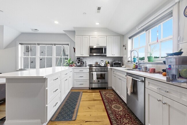 Photo - 44 Evergreen St Unit 3C