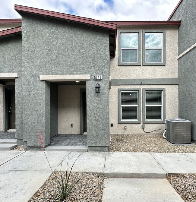 Serene Fort Apache - Serene Fort Apache Townhome