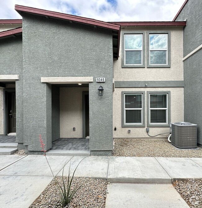 Building Photo - Serene Fort Apache Rental