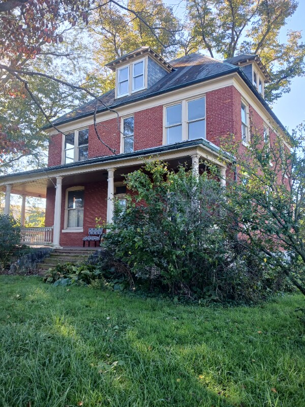 2548 Lincoln Hwy House House Rental in Ronks, PA