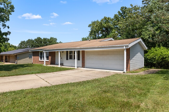 Photo - 6930 Birdie Ln