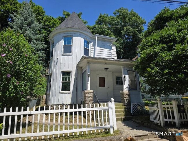 Building Photo - 86 Bidwell St