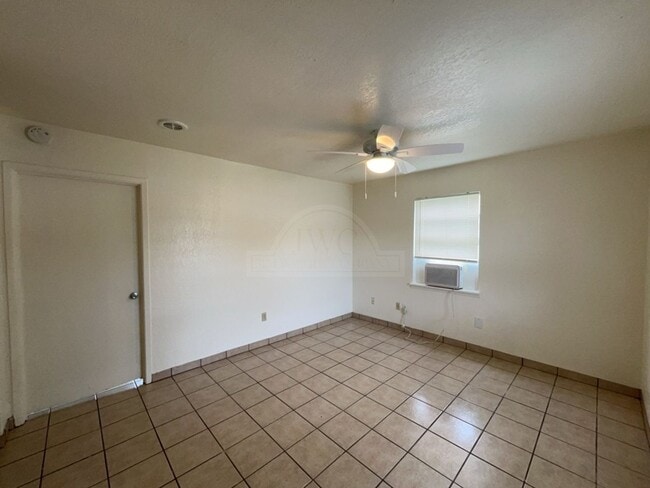 Photo - 215 Marston Ave Unit 215 Marston B