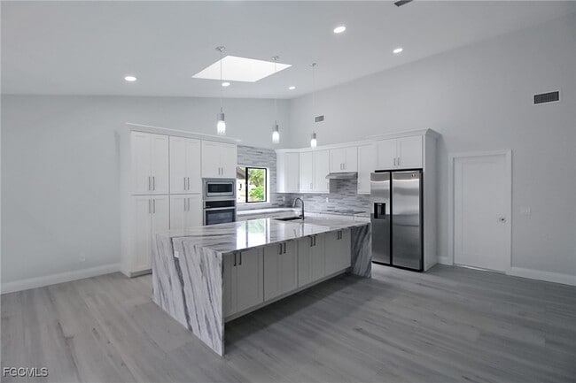 Building Photo - 5409 Skyline Blvd