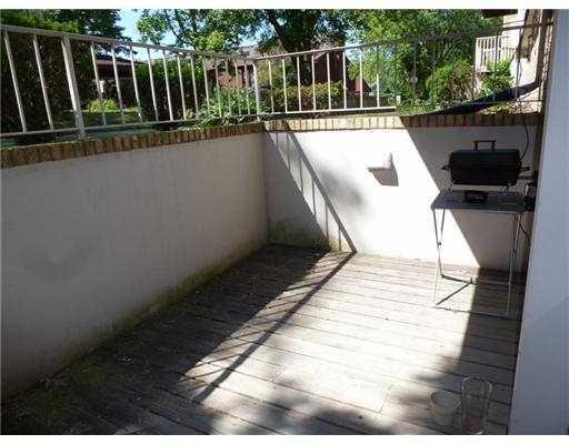 Photo - 2319 Packard St Unidad B106